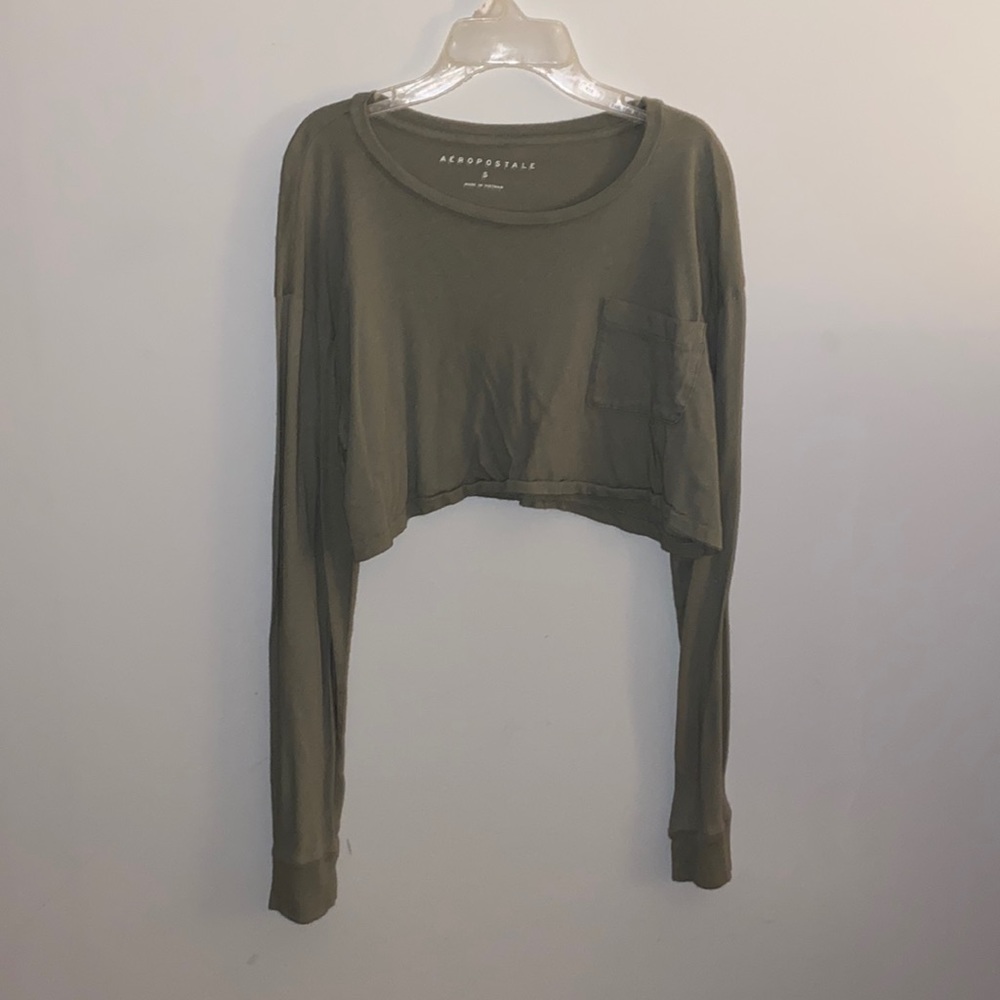 Long sleeve crop